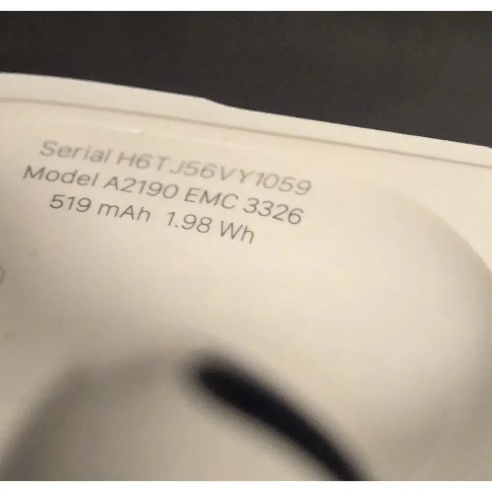 Apple AirPods Pro 1st Generation A2084 A2083 with Wireless Charging Case A2190